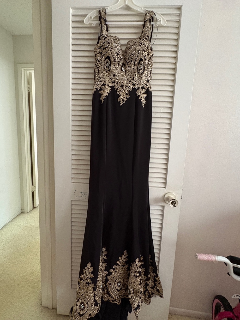 Beautiful elegant black prom gown dress